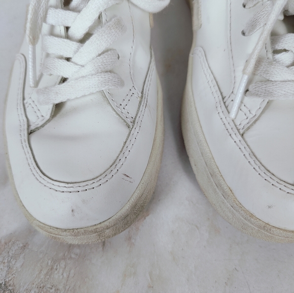 Veja Women's V-12 White Beige Leather Low Sneakers Tennis Shoes, 6 - Picture 10 of 12